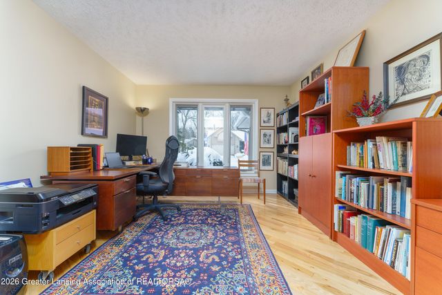 3612 Muirfield Drive, Lansing, MI 48911