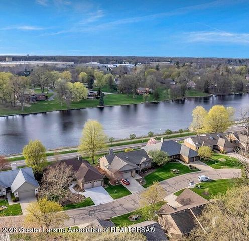 3612 Muirfield Drive, Lansing, MI 48911