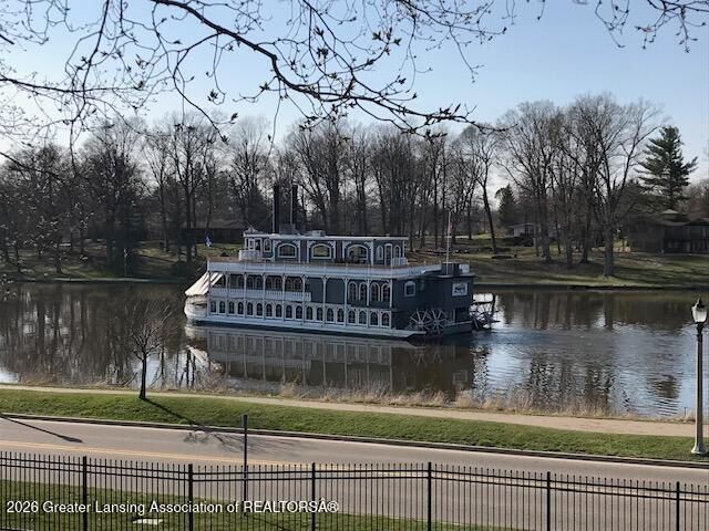 3612 Muirfield Drive, Lansing, MI 48911