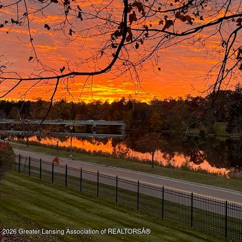 3612 Muirfield Drive, Lansing, MI 48911