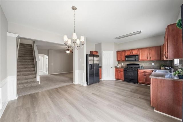 2052 Lakeshore Overlook Drive NW, Kennesaw, GA 30152