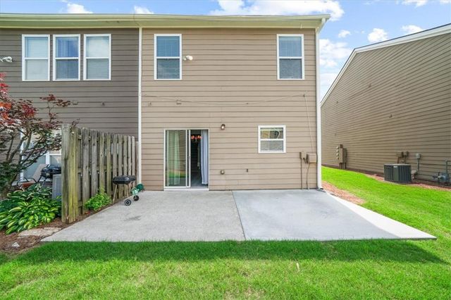 2052 Lakeshore Overlook Drive NW, Kennesaw, GA 30152