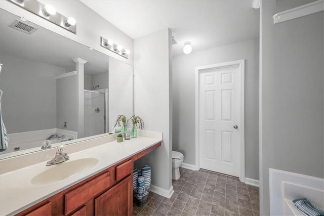 2052 Lakeshore Overlook Drive NW, Kennesaw, GA 30152