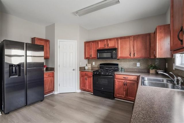 2052 Lakeshore Overlook Drive NW, Kennesaw, GA 30152