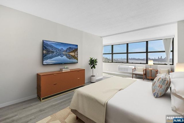 7004 Boulevard East 28C, Guttenberg, NJ 07093