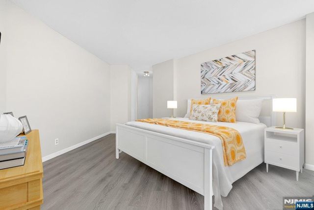 7004 Boulevard East 28C, Guttenberg, NJ 07093