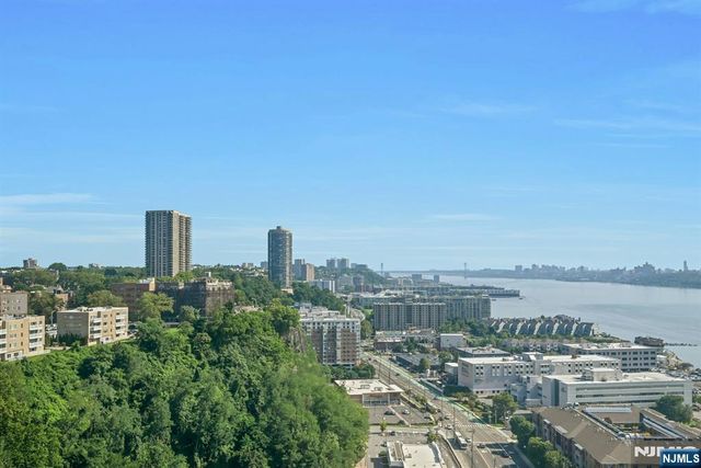 7004 Boulevard East 28C, Guttenberg, NJ 07093