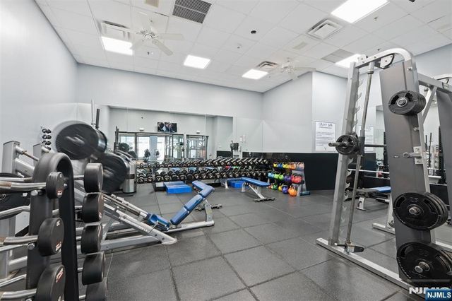 7004 Boulevard East 28C, Guttenberg, NJ 07093