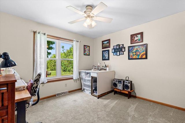 N1044 Mink LANE, Campbellsport, WI 53010