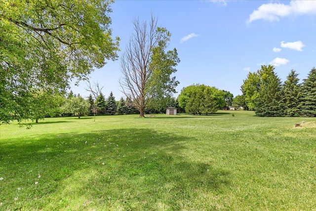 N1044 Mink LANE, Campbellsport, WI 53010