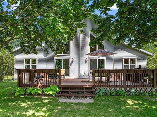 N1044 Mink LANE, Campbellsport, WI 53010