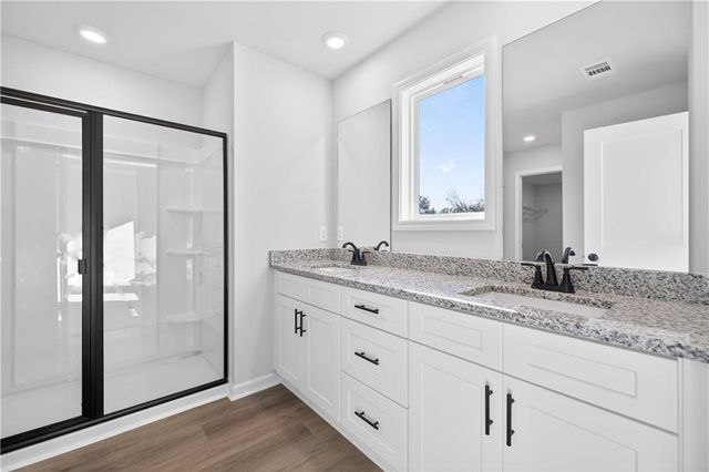 548 Madison St, Commerce, GA 30529