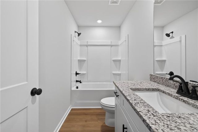 548 Madison St, Commerce, GA 30529