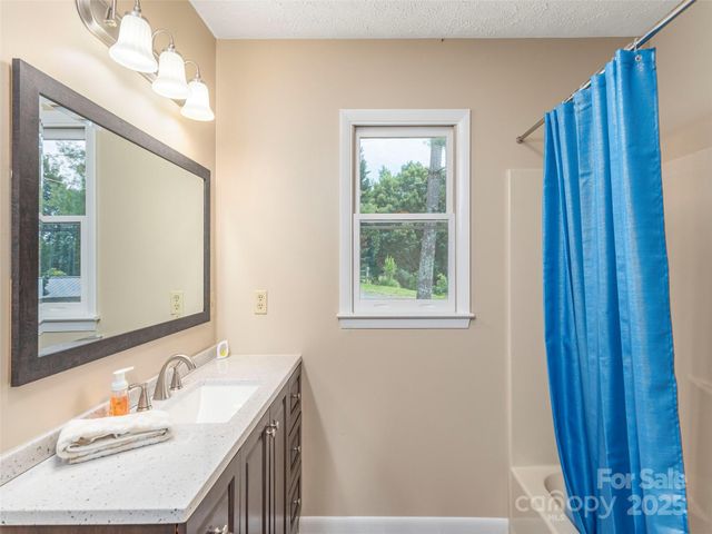 286 Keith Drive, Canton, NC 28716