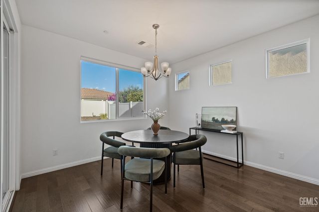 2029 Delamere Street, Bakersfield, CA 93311