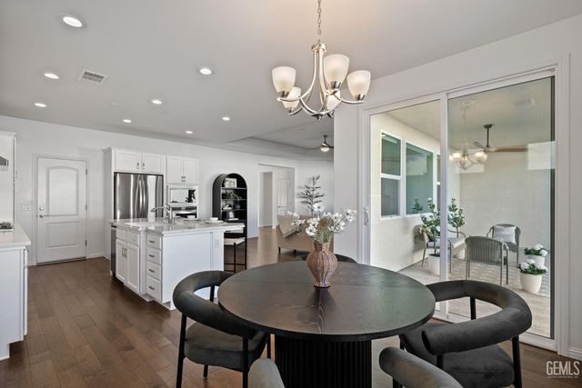 2029 Delamere Street, Bakersfield, CA 93311