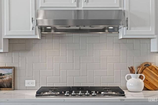 2029 Delamere Street, Bakersfield, CA 93311