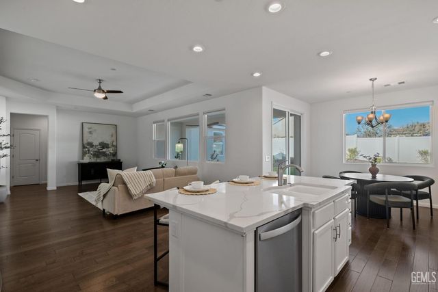 2029 Delamere Street, Bakersfield, CA 93311