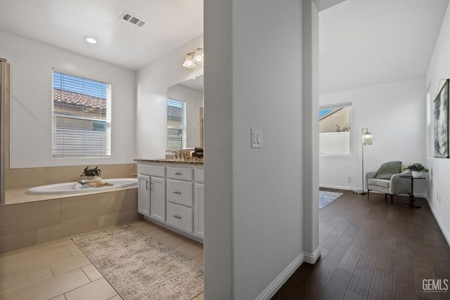 2029 Delamere Street, Bakersfield, CA 93311