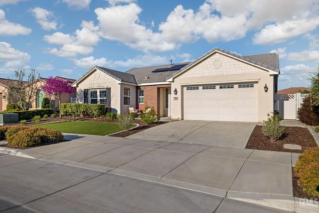 2029 Delamere Street, Bakersfield, CA 93311