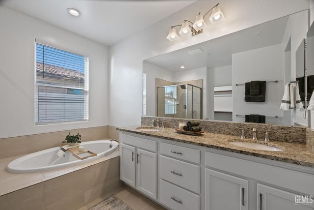 2029 Delamere Street, Bakersfield, CA 93311