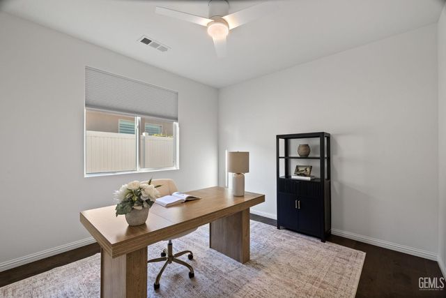 2029 Delamere Street, Bakersfield, CA 93311