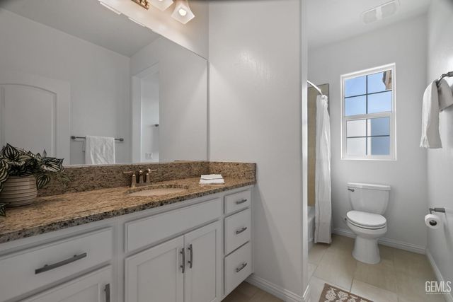 2029 Delamere Street, Bakersfield, CA 93311