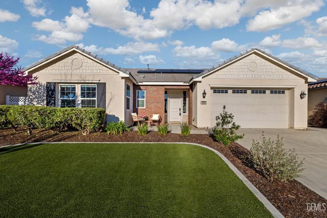 2029 Delamere Street, Bakersfield, CA 93311