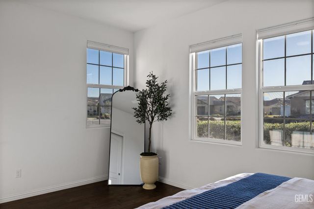 2029 Delamere Street, Bakersfield, CA 93311