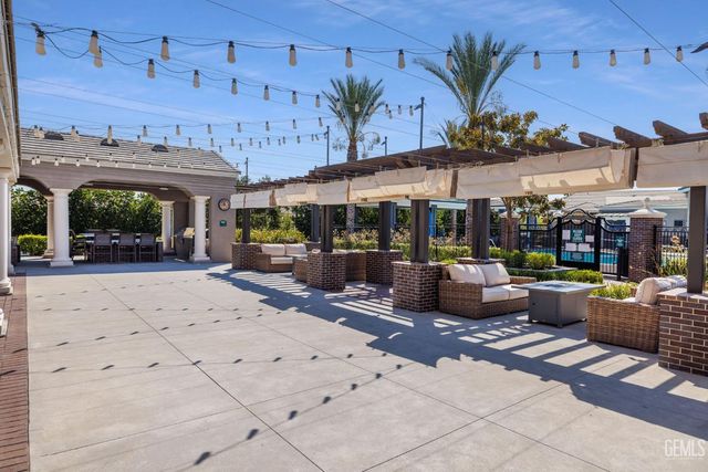 2029 Delamere Street, Bakersfield, CA 93311