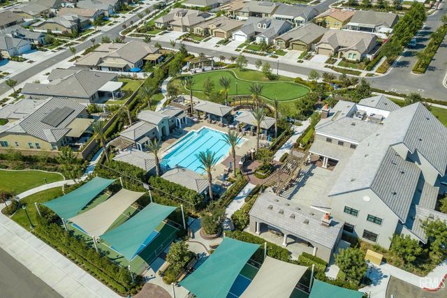 2029 Delamere Street, Bakersfield, CA 93311