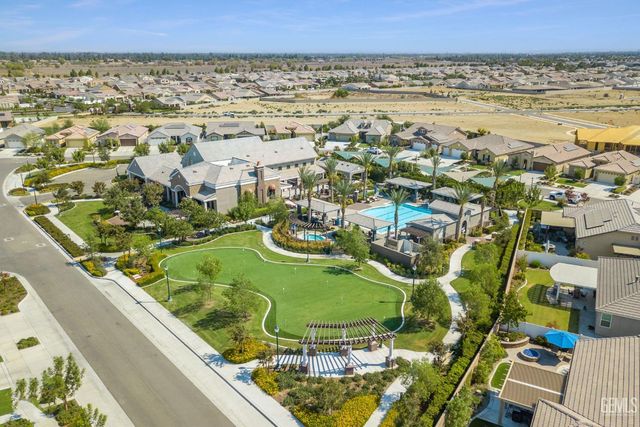 2029 Delamere Street, Bakersfield, CA 93311