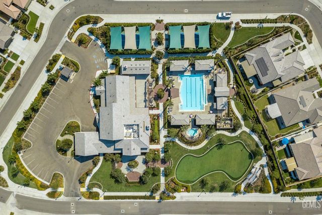 2029 Delamere Street, Bakersfield, CA 93311