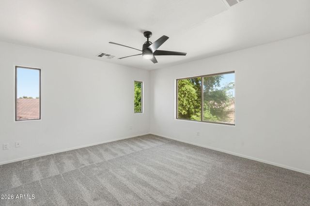 2936 S COLE Drive, Gilbert, AZ 85295