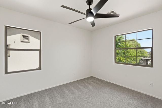 2936 S COLE Drive, Gilbert, AZ 85295