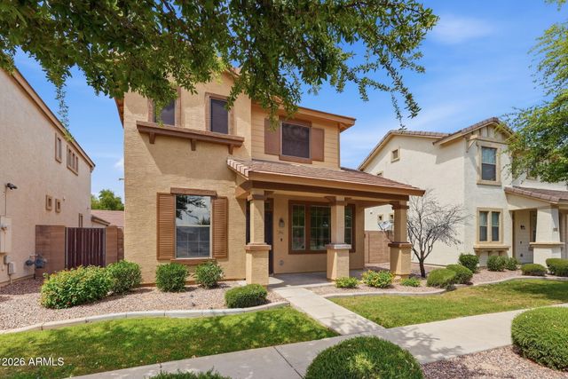 2936 S COLE Drive, Gilbert, AZ 85295