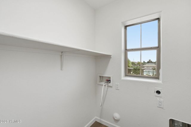 2936 S COLE Drive, Gilbert, AZ 85295