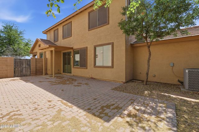 2936 S COLE Drive, Gilbert, AZ 85295