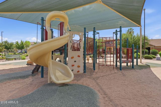 2936 S COLE Drive, Gilbert, AZ 85295