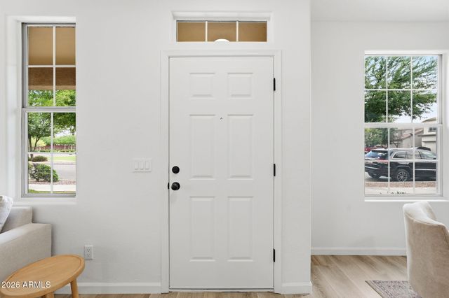 2936 S COLE Drive, Gilbert, AZ 85295