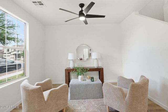 2936 S COLE Drive, Gilbert, AZ 85295