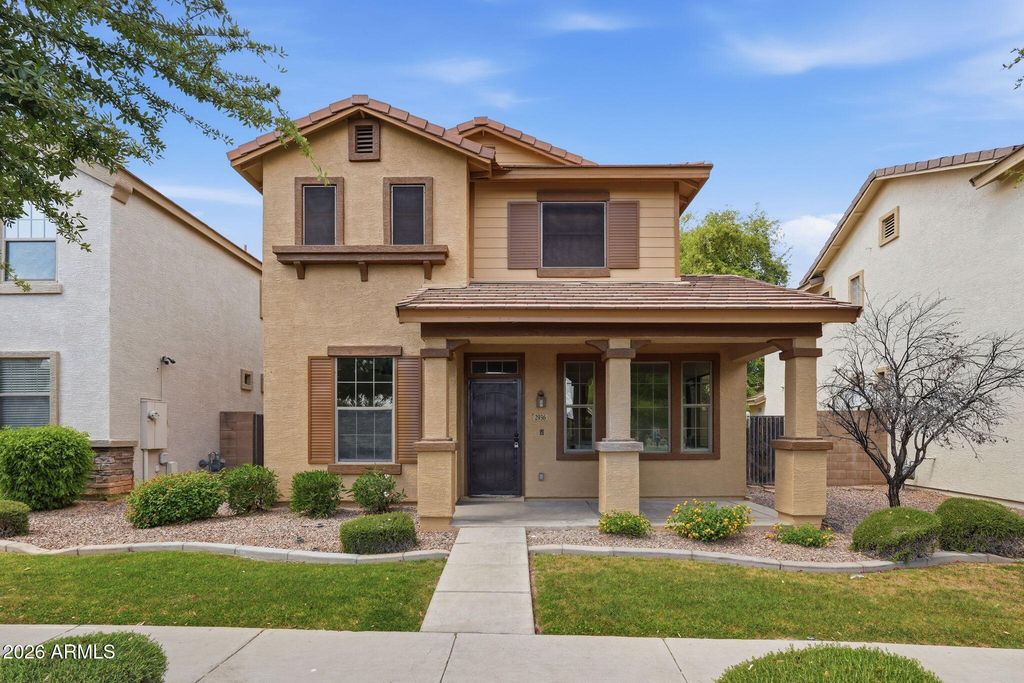 2936 S COLE Drive, Gilbert, AZ 85295