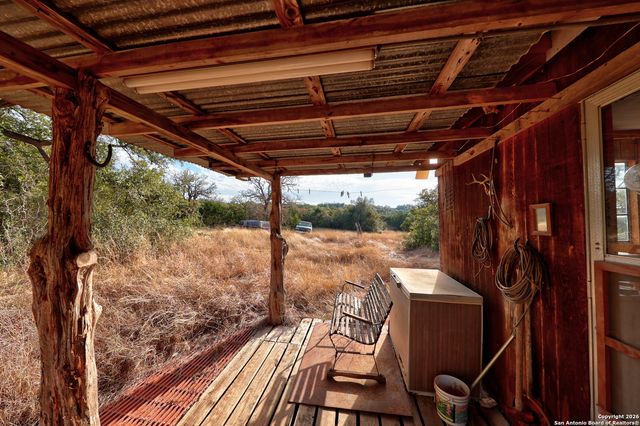 438 Yellowstone Lane, Hunt, TX 78024