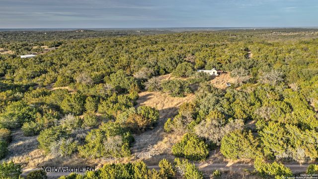 438 Yellowstone Lane, Hunt, TX 78024