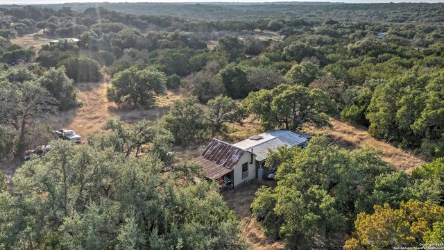 438 Yellowstone Lane, Hunt, TX 78024