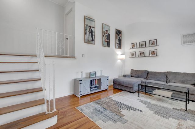344 Tremont Road, Lindenhurst, NY 11757