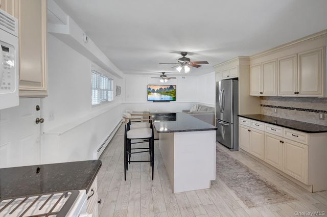 344 Tremont Road, Lindenhurst, NY 11757