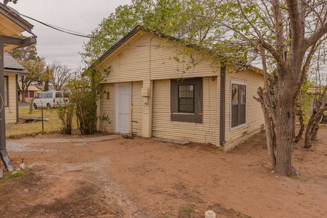 900 N Dotsy Ave, Odessa, TX 79763