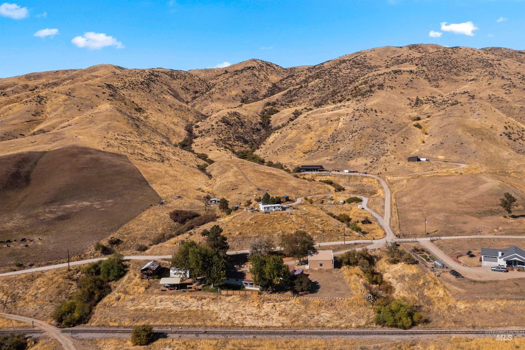 26 Watson Lane, Horseshoe Bend, ID 83629 photo 4