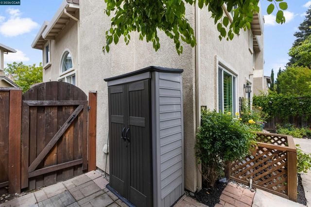 121 Enchanted Way, San Ramon, CA 94583